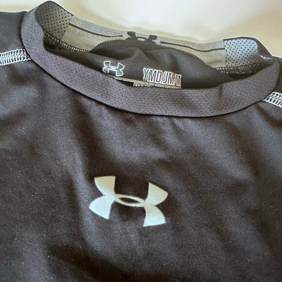 Under Armour Athletic top - Picture 3 of 5
